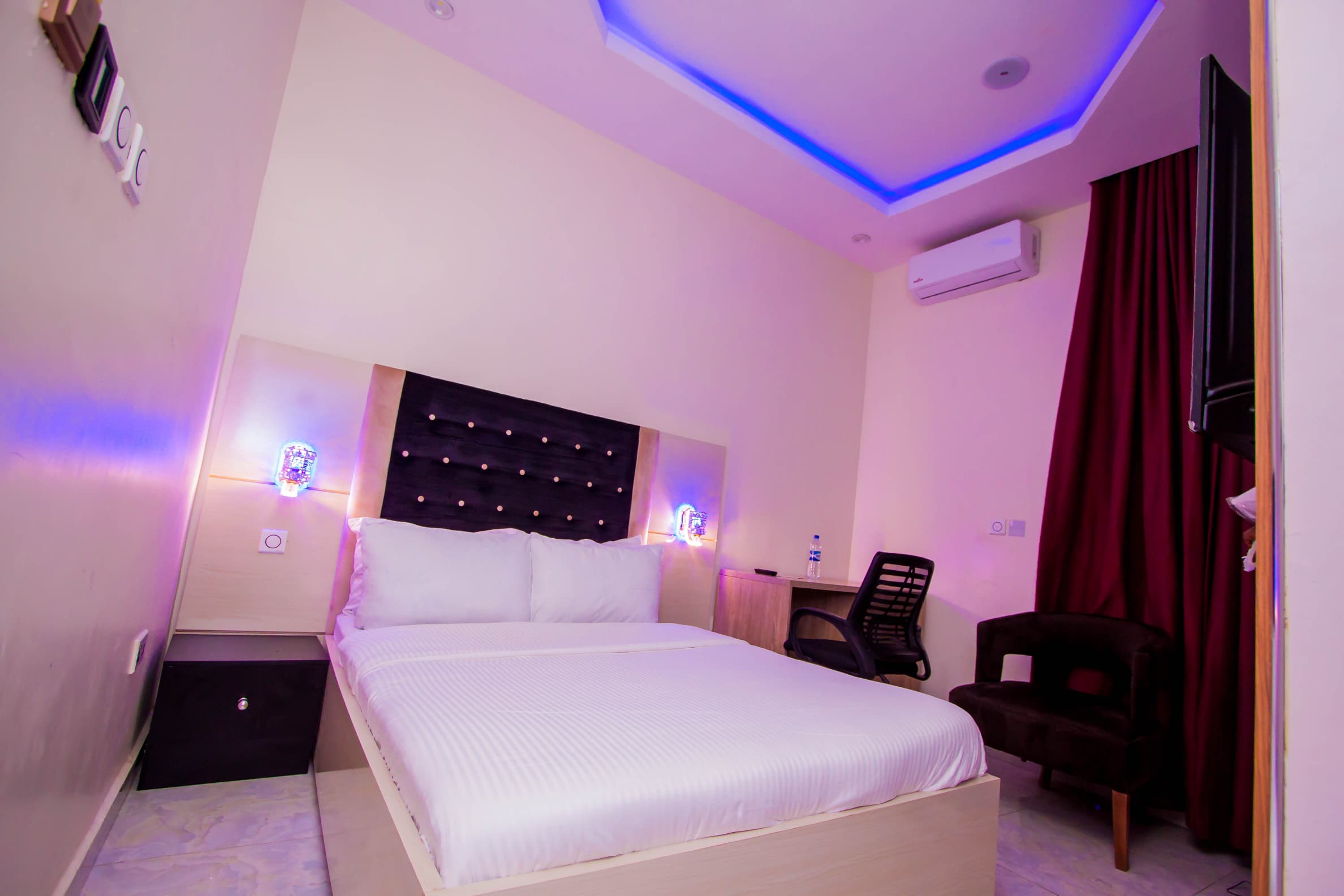 Soulmate Abulegba Regular Room